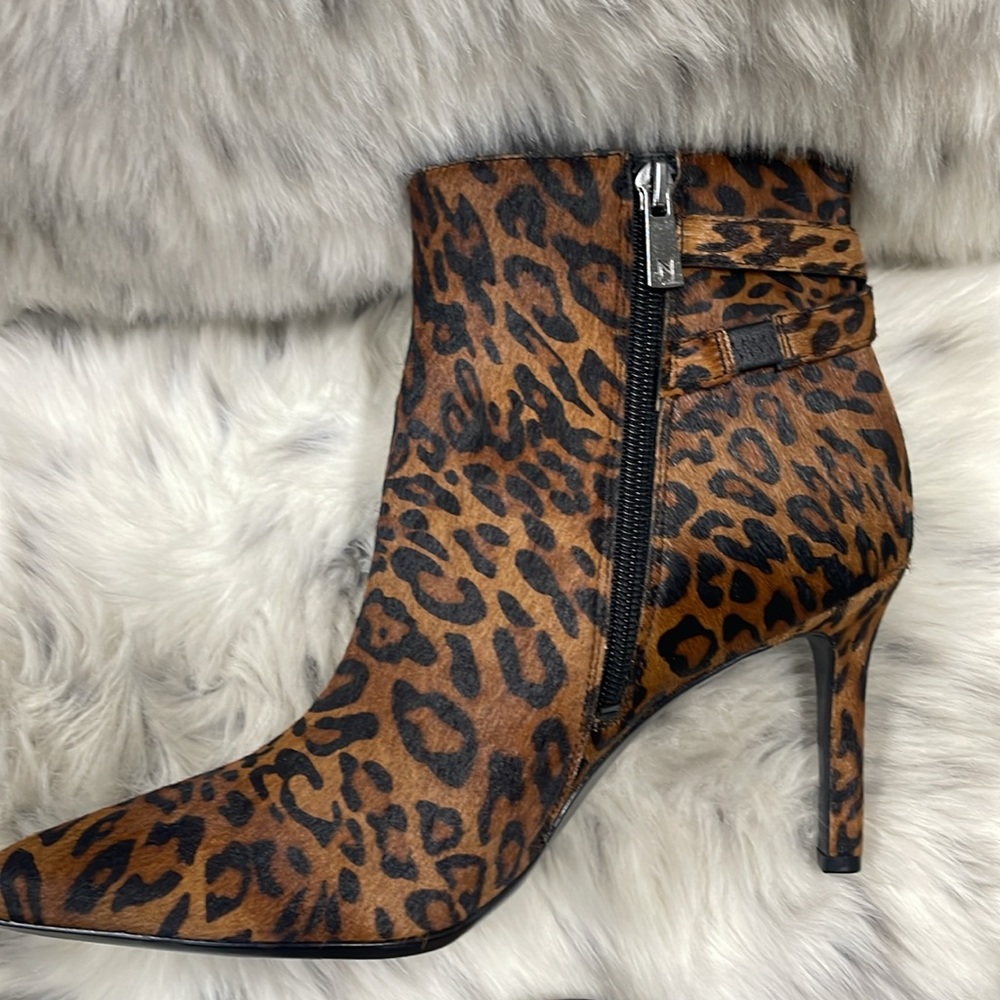 Naturalizer Women's Leopard Print Ankle Heeled Booties (SZ 9) NWOB - Picture 7 of 12